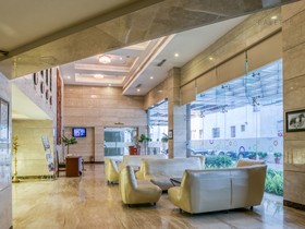 Townhouse OAK Hotel Chennai La Palace
