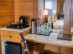Townhouse OAK Hotel Chennai La Palace