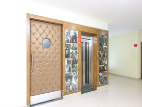 Hotel Cinemascope by OYO Rooms
