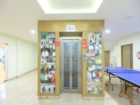 Hotel Cinemascope by OYO Rooms