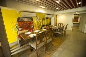 Hotel Dhans