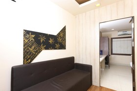 Hotel Emerald Manor by OYO Rooms