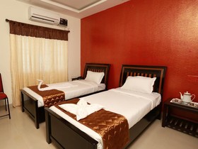 Hotel Karuna Regent