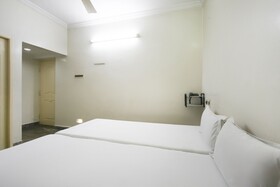 Hotel Le Palace by OYO Rooms