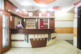 Hotel Le Palace by OYO Rooms