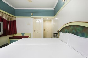 Hotel Le Palace by OYO Rooms