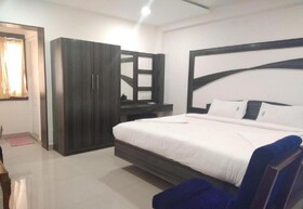 Hotel Nagoorar Inn