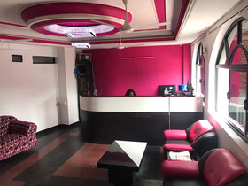 Hotel Pink