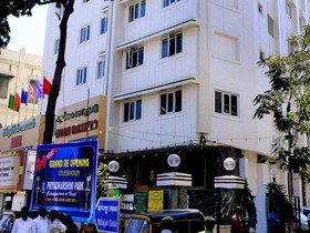FabHotel Priyadarshini Park
