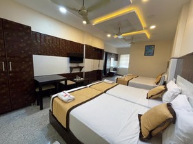 Hotel Rathnavel Towers Annex