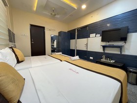 Hotel Rathnavel Towers Annex