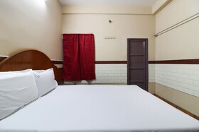 Jayanthi Mansion by OYO Rooms
