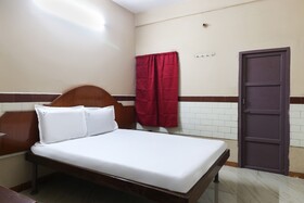 Jayanthi Mansion by OYO Rooms