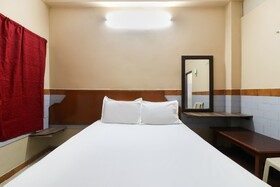 Jayanthi Mansion by OYO Rooms