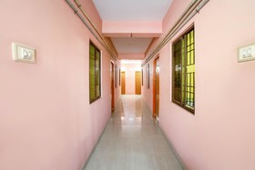 Kgt Guest House by OYO Rooms