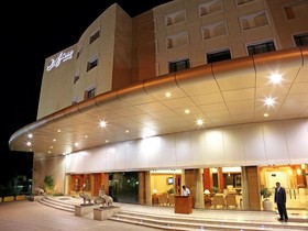 The Elite Grand