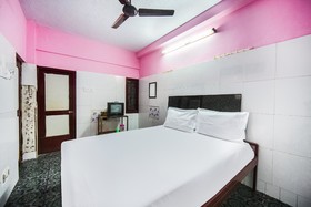 Kumarans Inn by OYO Rooms