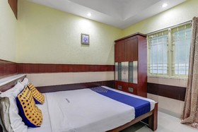 Kunkumam Residency by OYO Rooms