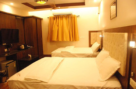Le Emmaus Residency