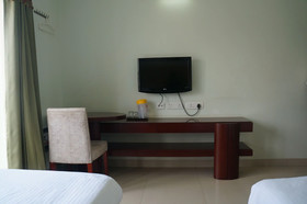 Lotels Hotel