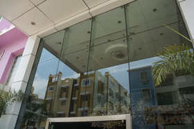 Lotels Hotel
