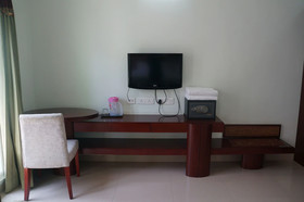 Lotels Hotel