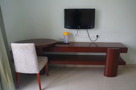 Lotels Hotel