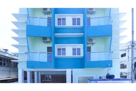 Majestic Inn