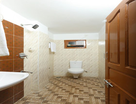 Maks Stay By OYO Rooms