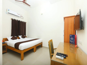 Maks Stay By OYO Rooms