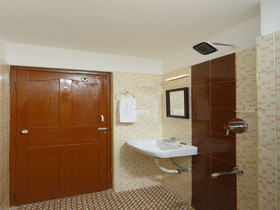 Maks Stay By OYO Rooms