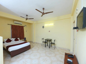 Maxiprime Hotel Manapakkam