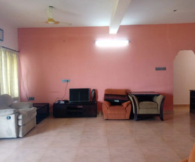Maxiprime Hotels Uthandi