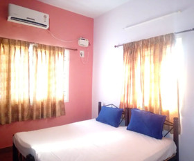 Maxiprime Hotels Uthandi