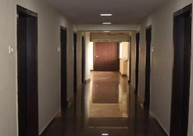 Maxistay Airport Hotel