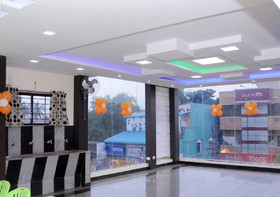 Maxistay Airport Hotel