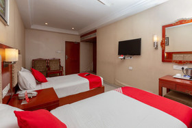 Metro Grand Hotel