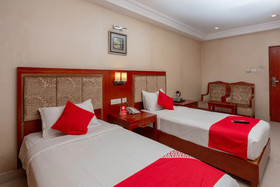 Metro Grand Hotel