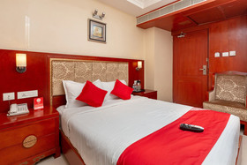 Metro Grand Hotel