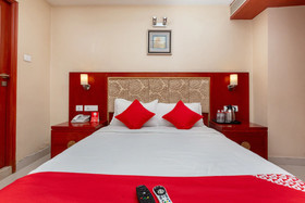 Metro Grand Hotel