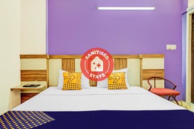 Moore Residency by OYO Rooms