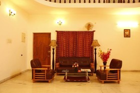Neighbour Inn Manapakkam