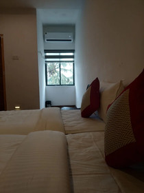Nestlay Rooms Vanagaram