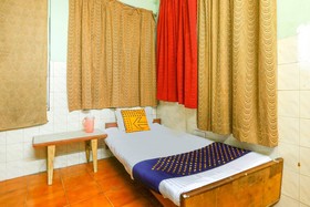 New Adyar Guest House by OYO
