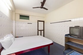 New Victory Mansion & Lodging by OYO Rooms