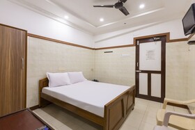 New Victory Mansion & Lodging by OYO Rooms