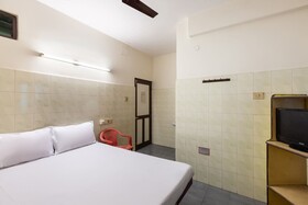 New Victory Mansion & Lodging by OYO Rooms