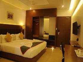 NK Grand Park Hotel