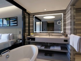 Novotel Chennai Chamiers Road