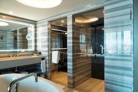 Novotel Chennai Chamiers Road